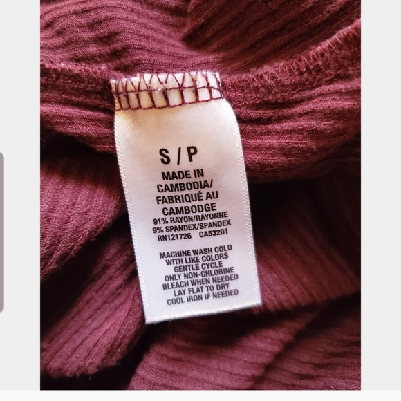 ๐ทMaroon Aeropostale Short Sleeve Body Suit๐ท - Picture 4 of 6